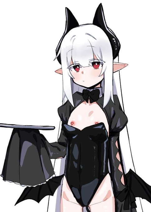 残りこれくらいしか塗る場所ないんだから絶対塗ってからツイーヨするべきなんだよな 