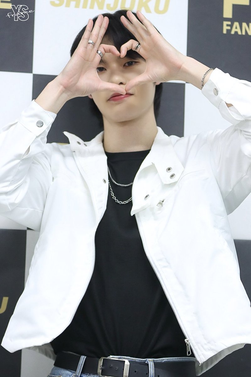 YS_frame's tweet image. 20260211
💜Photo Time💜

CHASER Chapter Zero
-Openig Stage-

🫶🏻💜

#체이서 #CHASER 
#윤성 #YUNSEONG 
@CHASER_JP 
@CHASER_ofcl