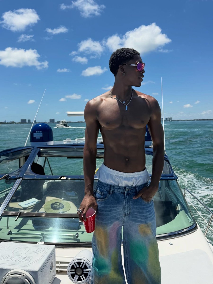 its7olid's tweet image. Miami for the weekend.