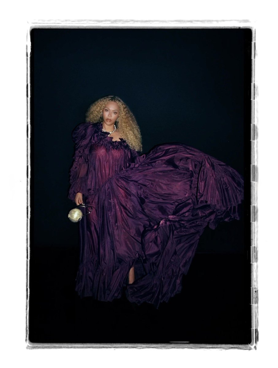 luh0988's tweet photo. 💜😍

#beyoncé https://t.co/IE4Z9Qfzt5