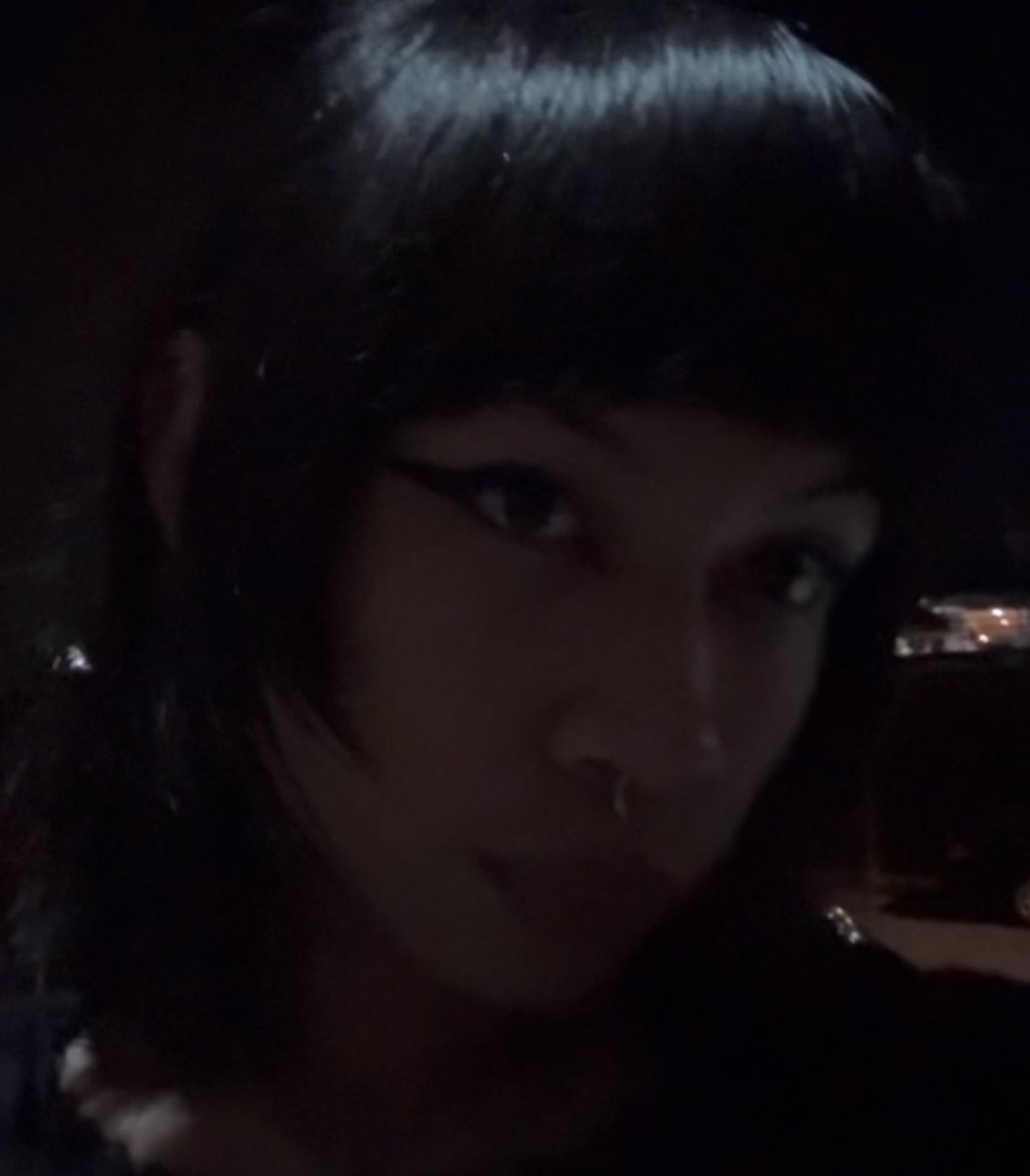 misalignedspine's tweet photo. also i got stupid good eyeliner skills cuz of my wife and nice ass cowboy boots also cuz of my wife https://t.co/gGRPWHmJer