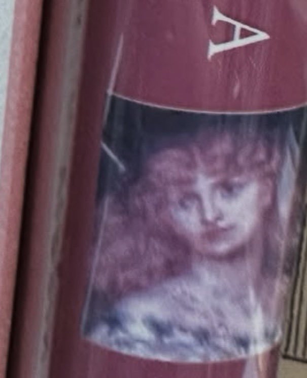 Halsey Room tweet media