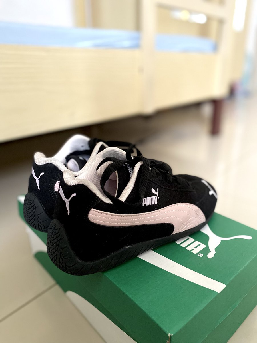 lostinhurt10's tweet image. WTS PUMA Speedcat OG Black Mauve Mist Pink
Size : 39
belum ada setahun beli, useless jarang dipakai...
box masih ada

💸 Price: 600.000 (masih bisa nego tipis)
📦 Open via Shopee (biar aman &amp;amp; trusted)
If you’re interested, feel free to DM me💓
#zonauang #zonajajan #puma #wts