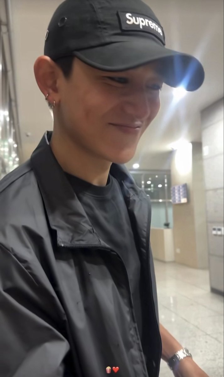 🦁🐻🌹🎸 tweet media