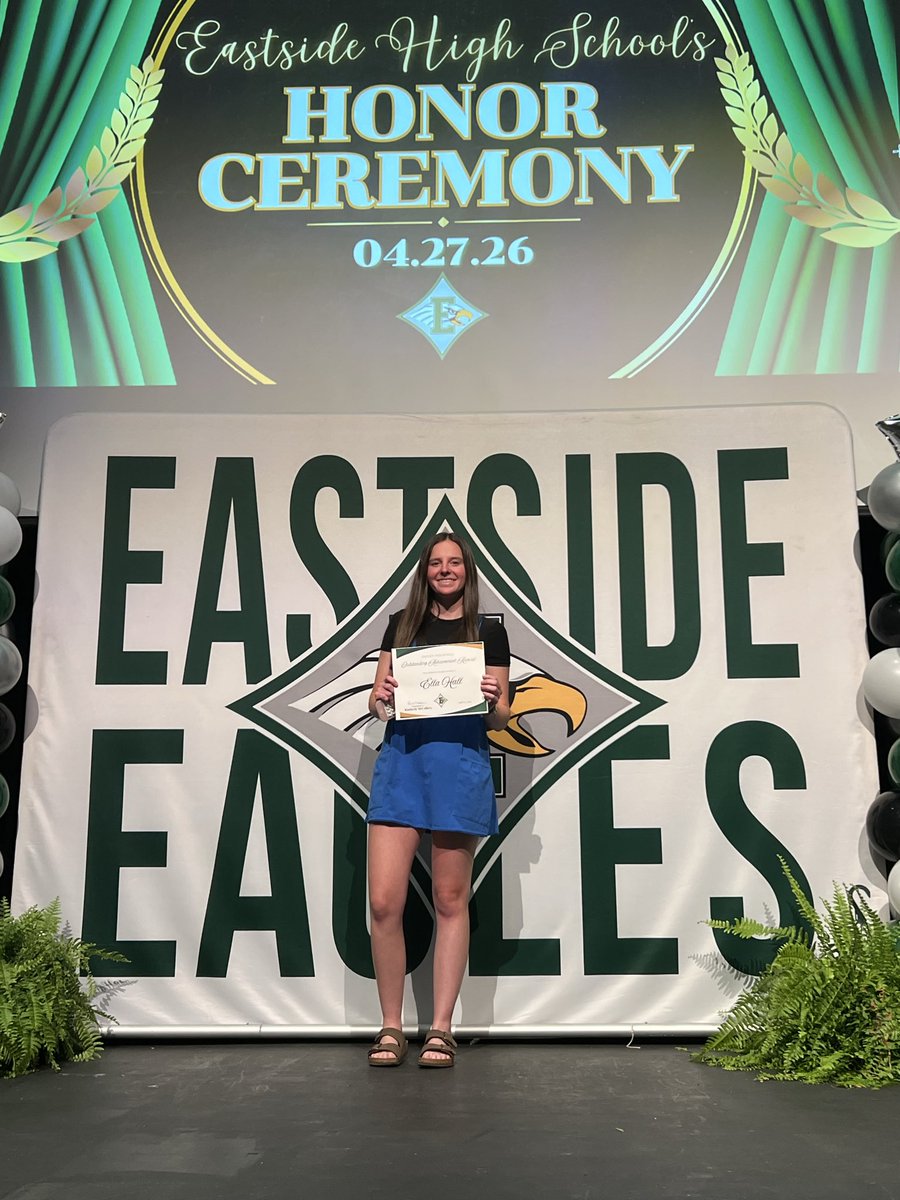 Ella_Hall2028's tweet photo. Proud to be recognized at Honors night!!! Outstanding achievement in ELA!!! #academicathlete
#classof2028 @softballeagles @egscsoftball 
@YHC_Softball @BrenauSoftball @BerrySoftball @RUSoftball22 @SUHawksSoftball @GGC_Softball @AgnesScottSB @Coach_Hatt https://t.co/muMv0w8jWV