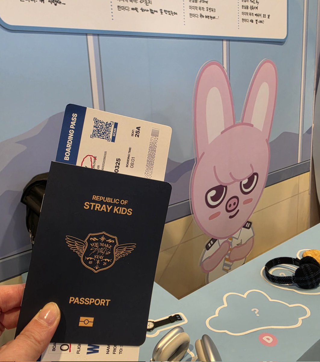 ΠΔΠΔ 𝔫𝔞𝔫𝔞 tweet media