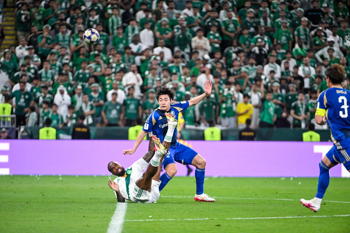 FOOTBALL ZONE tweet media