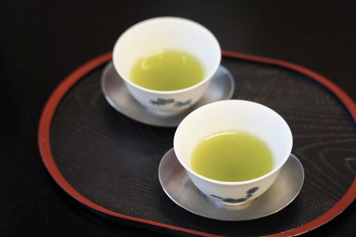 ⧉朝茶は福が増す⧉ 2026.4.28
おはようございます✩⡱今朝のお茶は、2026年産「新茶 - 雅 -」を和香園 原田本店で淹れてもらいました。

爽やかな香りと上品な旨み、そして茶葉の量も湯温もばっちりでさすが熟練の技でございます.｡:+* ﾟ