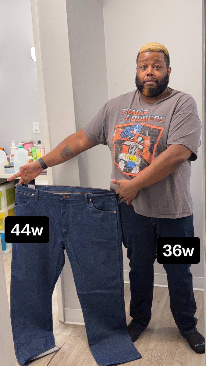 TherealDocDre's tweet photo. this shit is crazyβ¦. #weightlossjourney #gotdamn https://t.co/qaeObNRbS9