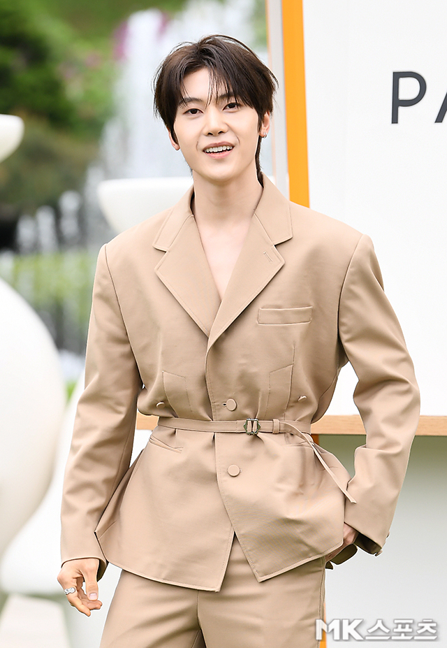 SMTGLOBAL02's tweet image. [PRESS] 260428 | Seok Matthew at the Acqua Di Parma Il Chioschetto Seoul

🔗m.entertain.naver.com/article/213/00…
🔗m.entertain.naver.com/article/410/00…
🔗m.entertain.naver.com/article/410/00…
🔗m.entertain.naver.com/article/410/00…

MATTHEW FOR ACQUA DI PARMA POP UP
#MATTHEWxACQUADIPARMA
#SEOKMATTHEW #석매튜