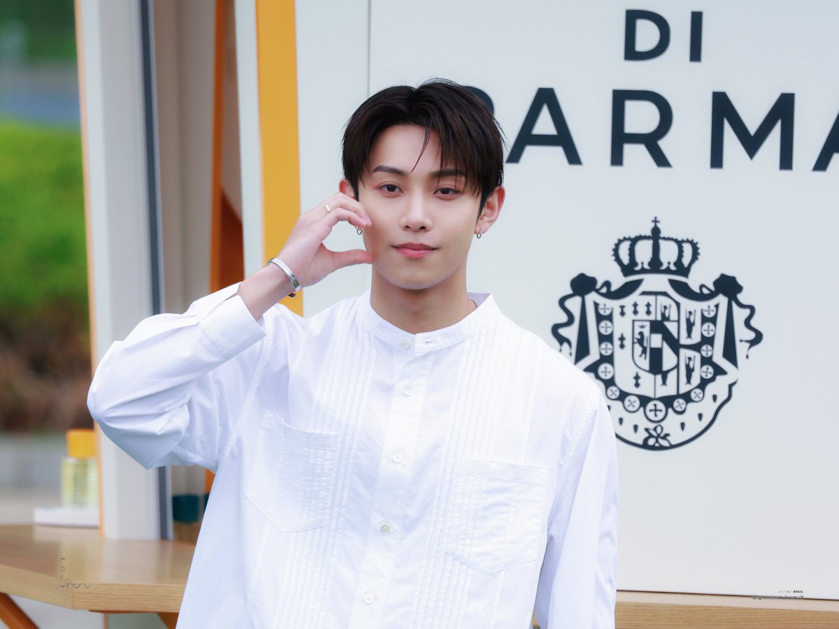 𝑯𝒂𝒓𝒖_𝒉𝒂𝒓𝒖 tweet media