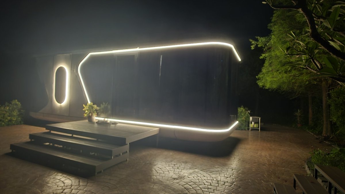 POPPOF6's tweet image. A 2 cents thought:
To all collectors on #tezos :
You're an artist,  promote your works too. Many are sending back tez into this microorganisms system. You might be surprised. 
*Do not grind.

Or keep doing the way you like.

Gm from the farm lab