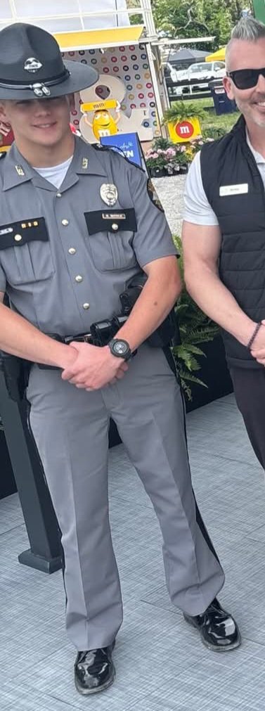 Uniformedmen tweet media