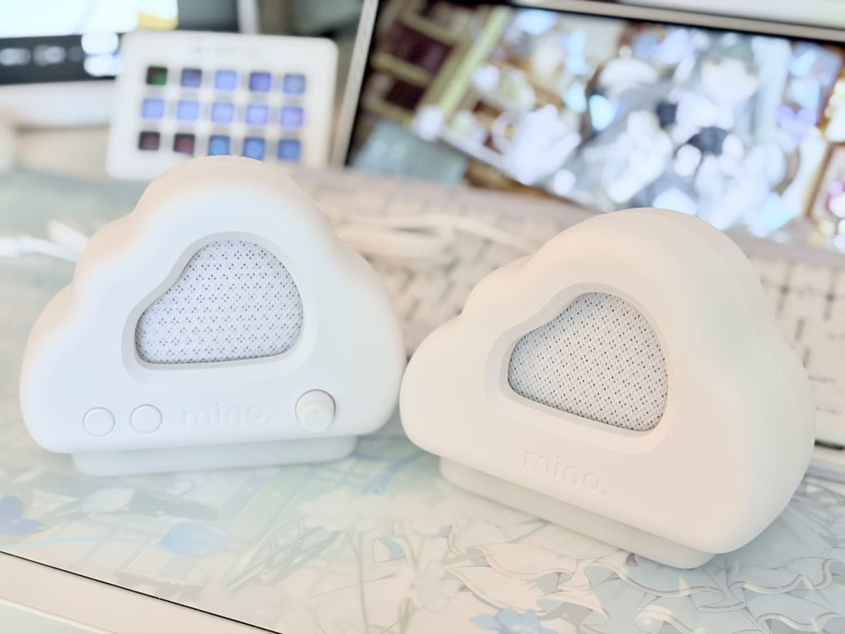 y_nagigame's tweet image. 楽しみにしてためっかわスピーカー届いた❣️ふんわり光ってよい☁️
#minotel
#desksetup