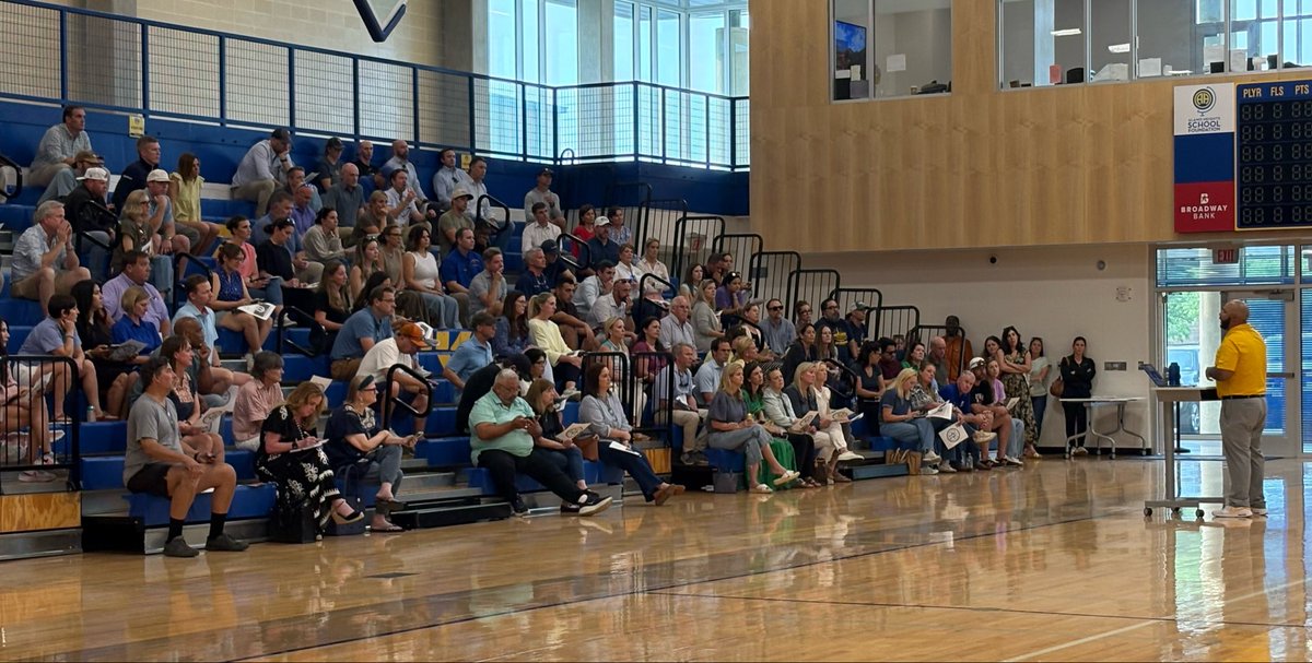 ahmulesfootball's tweet image. Had a great turnout at our football parent meeting tonight! 

Parents, we appreciate all your support, and for entrusting us with your student athletes. It is a privilege we do not take lightly! Looking forward to another great year! #HeightsWay #HTC