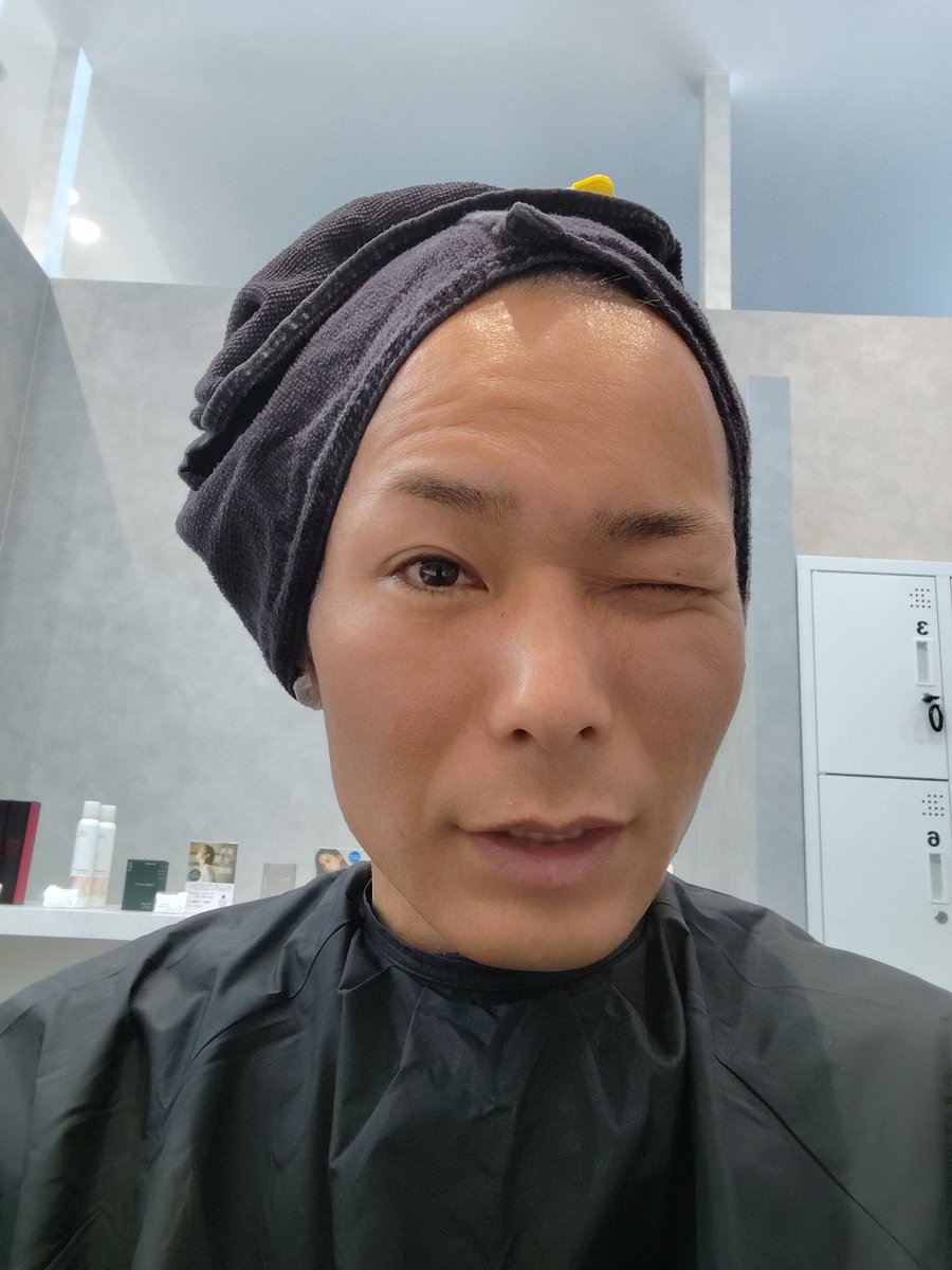 Hiro_in1813's tweet image. ヘアカラー🪮
ブルーバイオレット９トーン🧑‍🎨
#HAIR #COLOR
