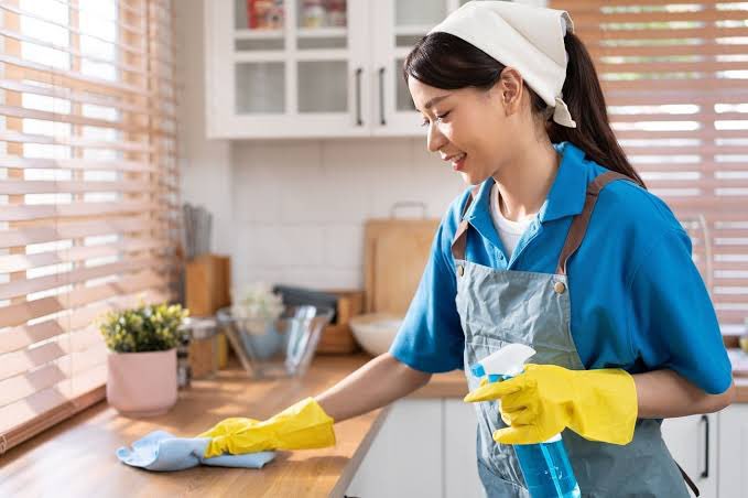 Shrishansiva's tweet photo. 🧼✨ Homemakers, our kitchen is our sacred workplace! 

A clean, organized space sparks joy, boosts health & makes cooking a delight. 

Let’s wipe counters, organize & shine it daily! 💪❤️

Who’s with me for a spotless kitchen today?

#CleanKitchen #HomemakerLife #KitchenHygiene #CleanHome #Homemaking #CleaningTips #KitchenGoals