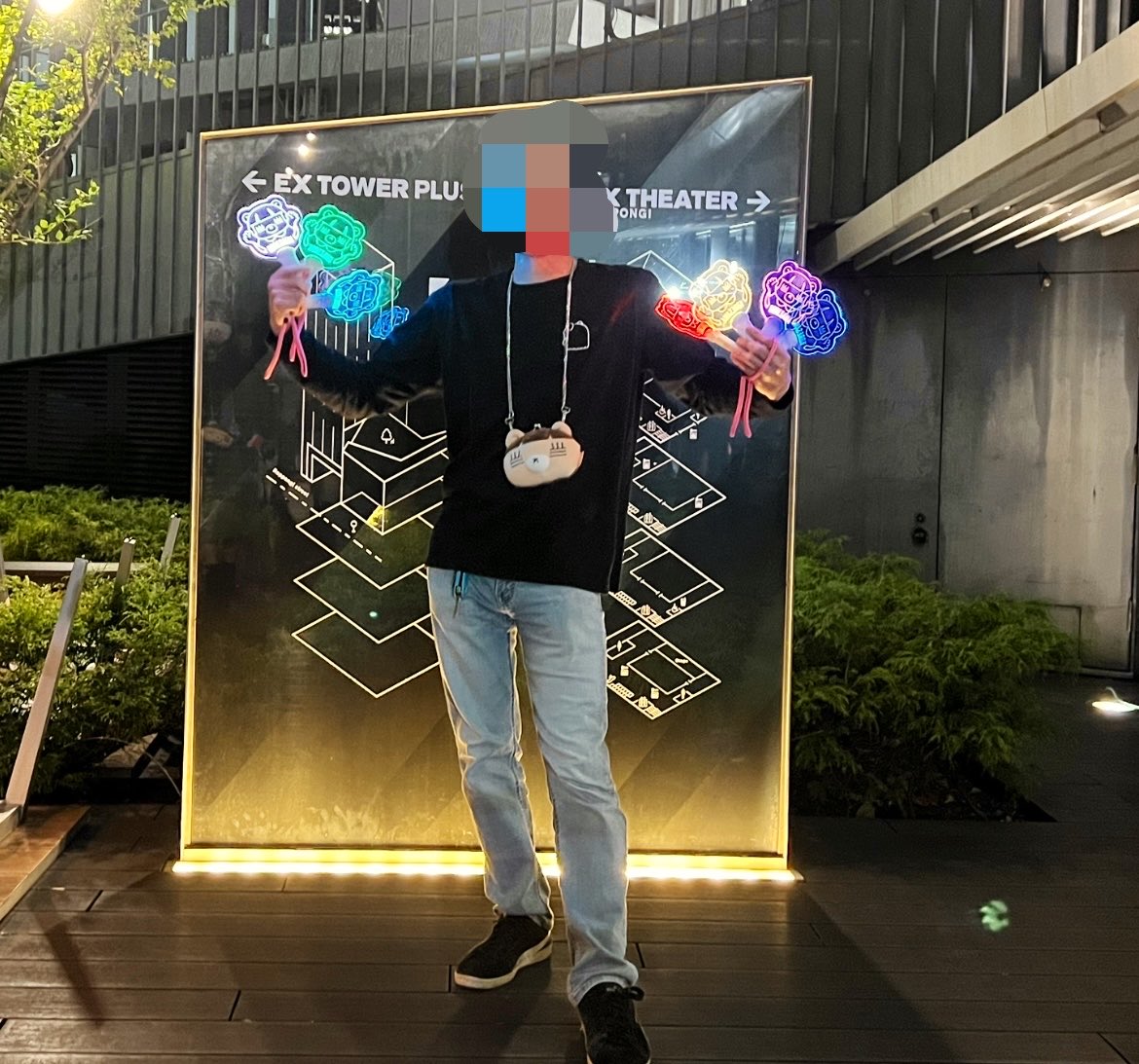 六本木EXシアター、3年半前のサマエンツアーぶりに行くな！！
今日も、黒の回転れ子T着ていく笑