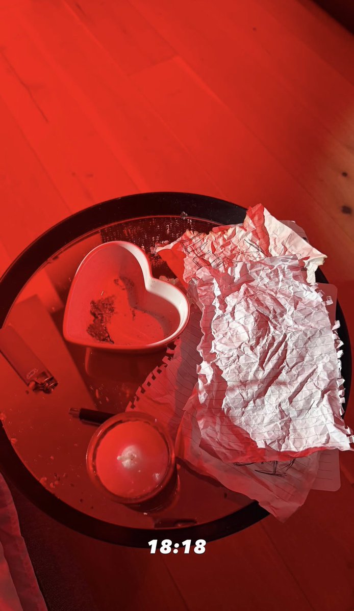 marlaramusic's tweet image. 📲 Nueva story de Mar Lara en Instagram 

Disponible en su perfil, no te la pierdas✨
➡️ instagram.com/mar.laras/

#MarLara #Instagram