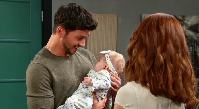 dcconfidential's tweet photo. Joy Introduces Alex (@MrRobertScott) to His Daughter [Recap] #DAYS 
https://t.co/n0BKuzKAtT https://t.co/uMPKIWM9bh