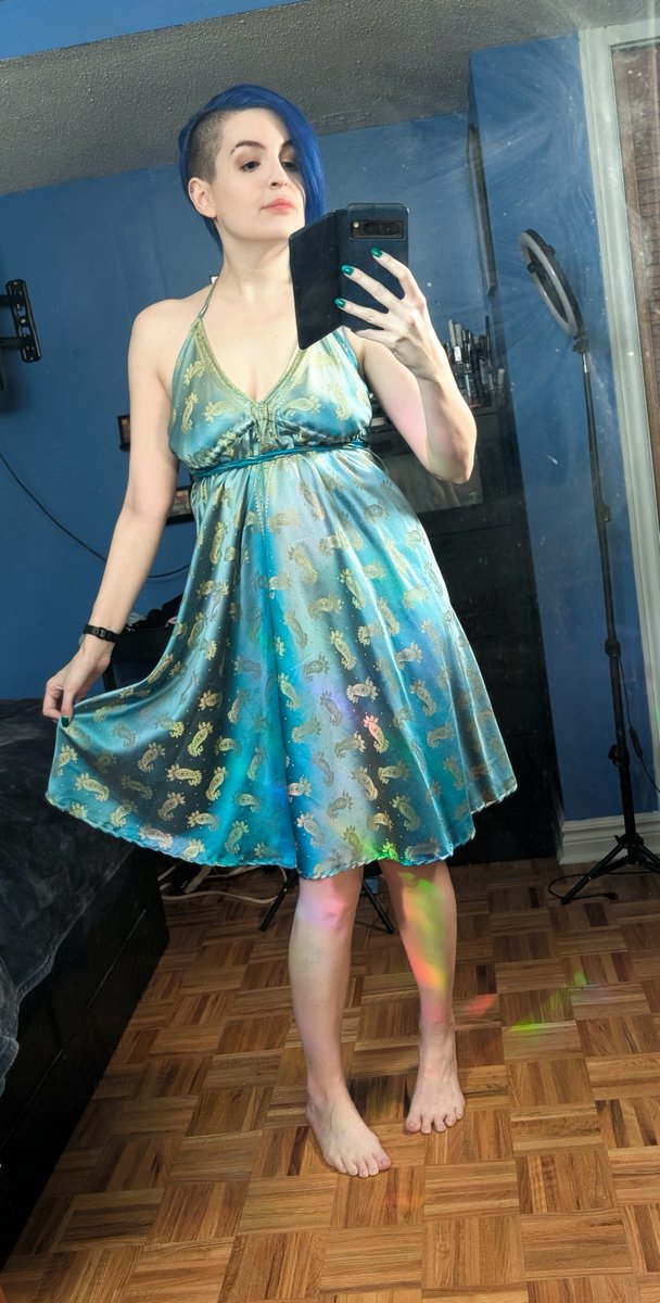 AfterDarkCrim's tweet photo. I'm baaack~

with more #bondage #ropeplay

this time in a cute little summer dress with no underwear https://t.co/of4fRY53EC