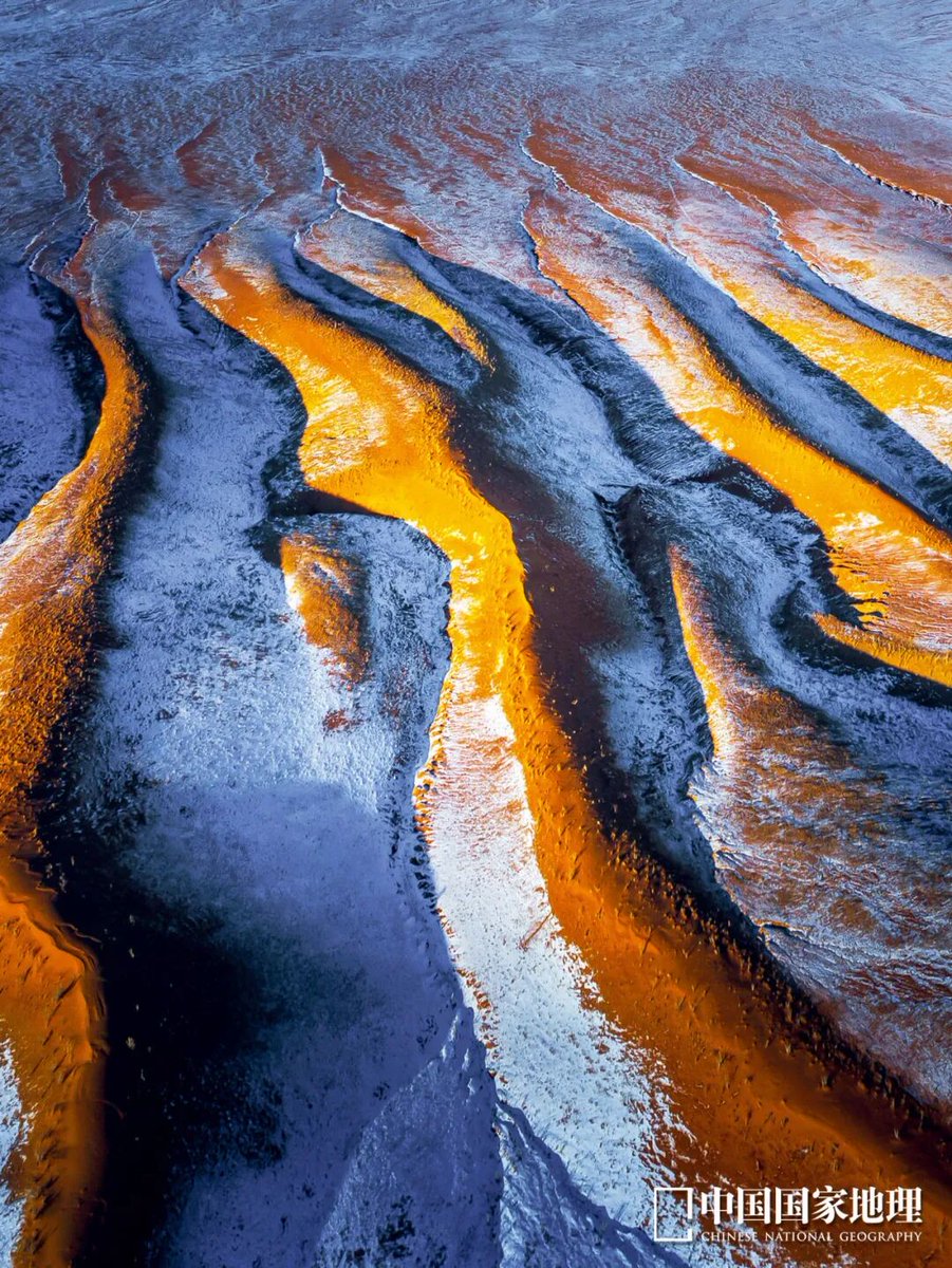 chen319724161's tweet image. 覆雪的古尔班通古特沙漠
#GurbantunggutDesert #SnowCoveredDesert #WinterWonderland #Xinjiang #RareDesertSnow #NaturePhotography #ChinaLandscapes