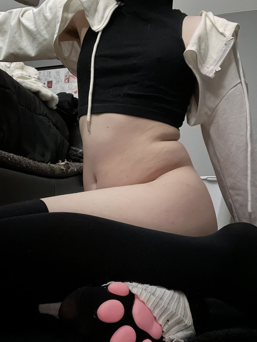 TQKittyAD's tweet photo. Paws at you ;3
#femboy #twink #trans #nudes https://t.co/9Z8n9YXFl0
