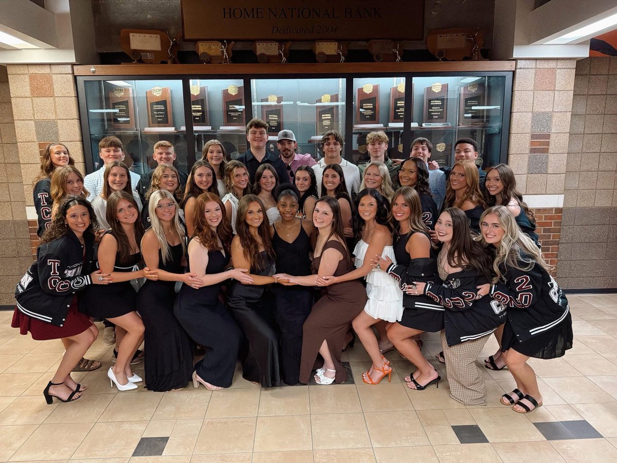 Cowley College Spirit tweet media