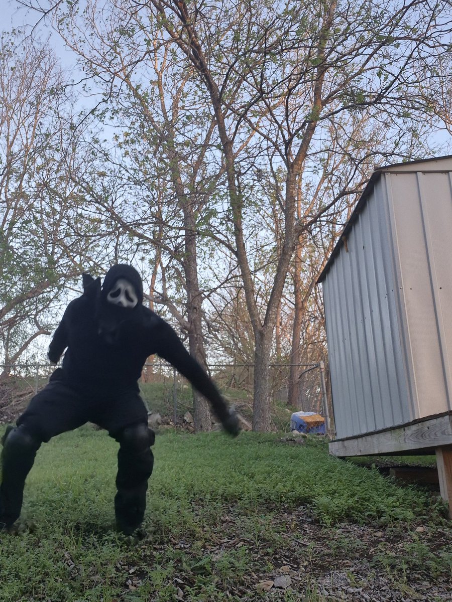 chatone099's tweet photo. Dont hang up on me, or else i rearrange your guts! 
(Silent killer ghostface pt 1) https://t.co/44EKPRvrr5