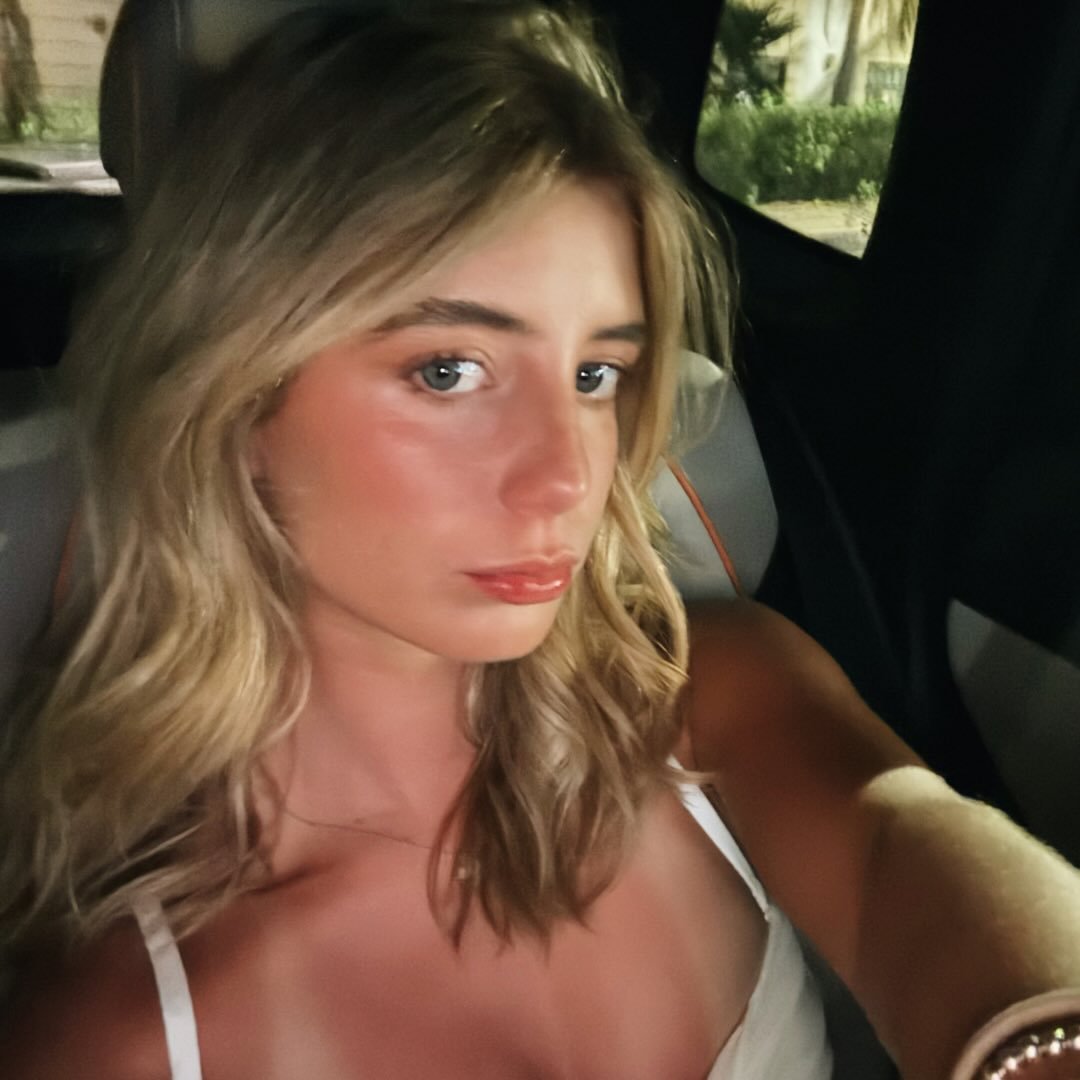 hannah tweet media