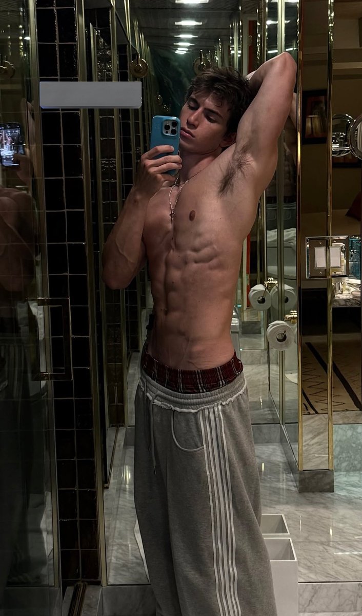 men only♂️solo hombres♂️ tweet media