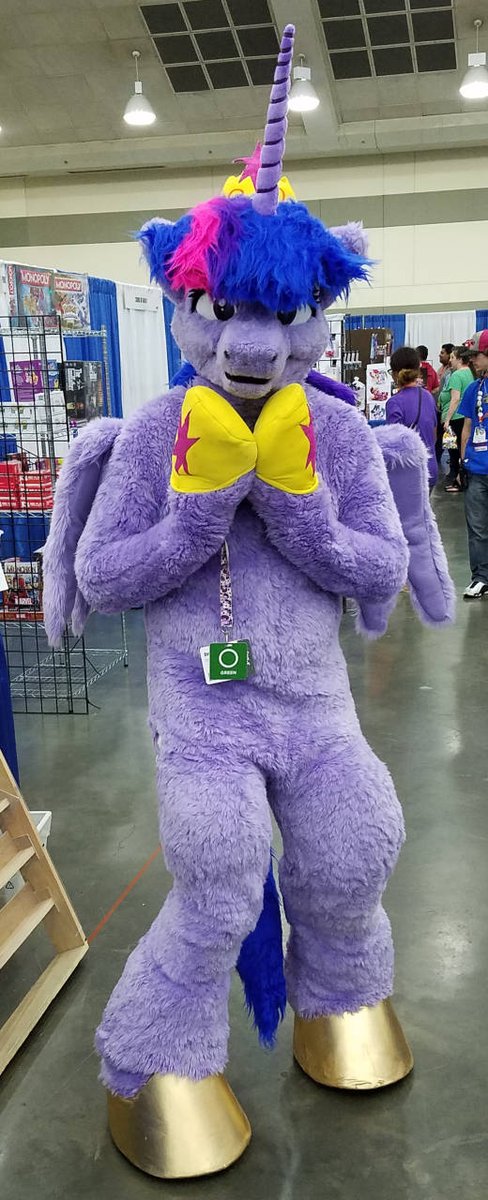 floofy_master tweet media