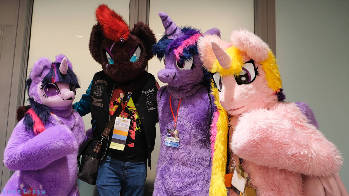 floofy_master tweet media