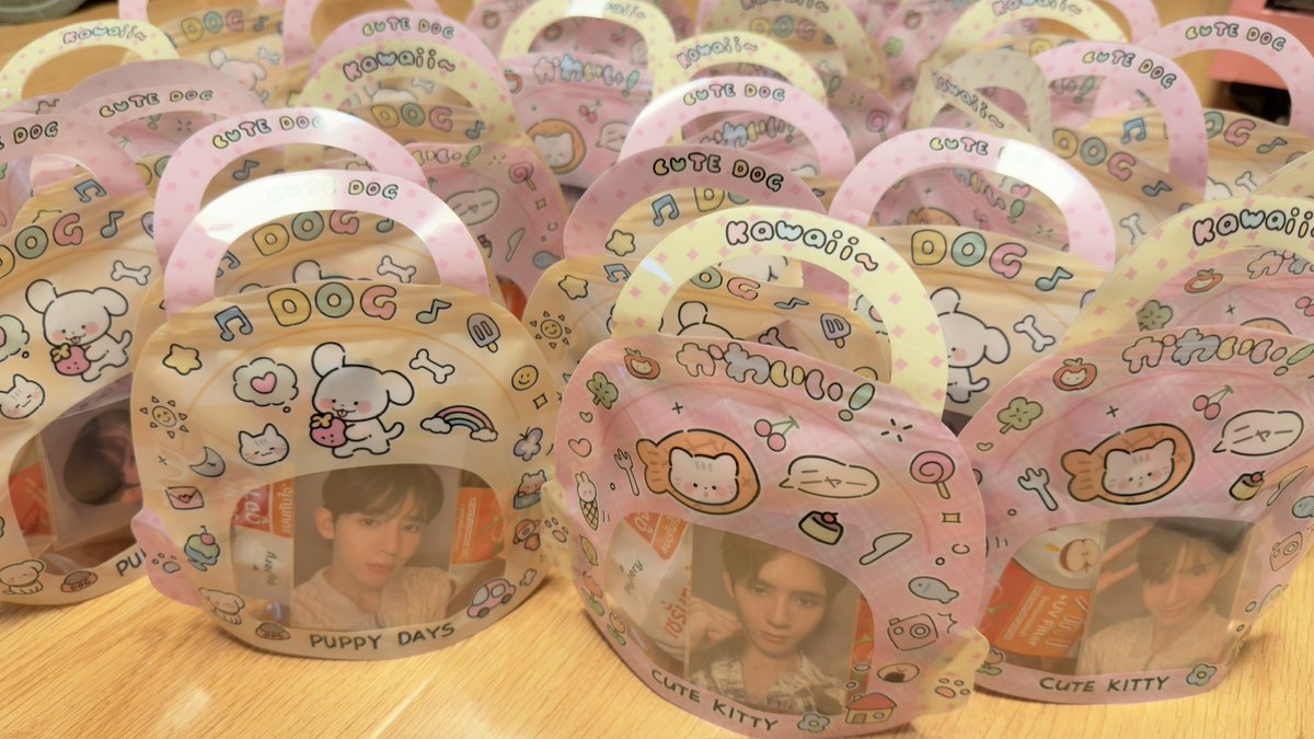 shelleyfang1129's tweet image. 我们已经准备好🎁🍬

5月2-3日 欢迎 #JSY 和 #TheX 领取🫳🏻

#JamesSu
#DMDLAND3