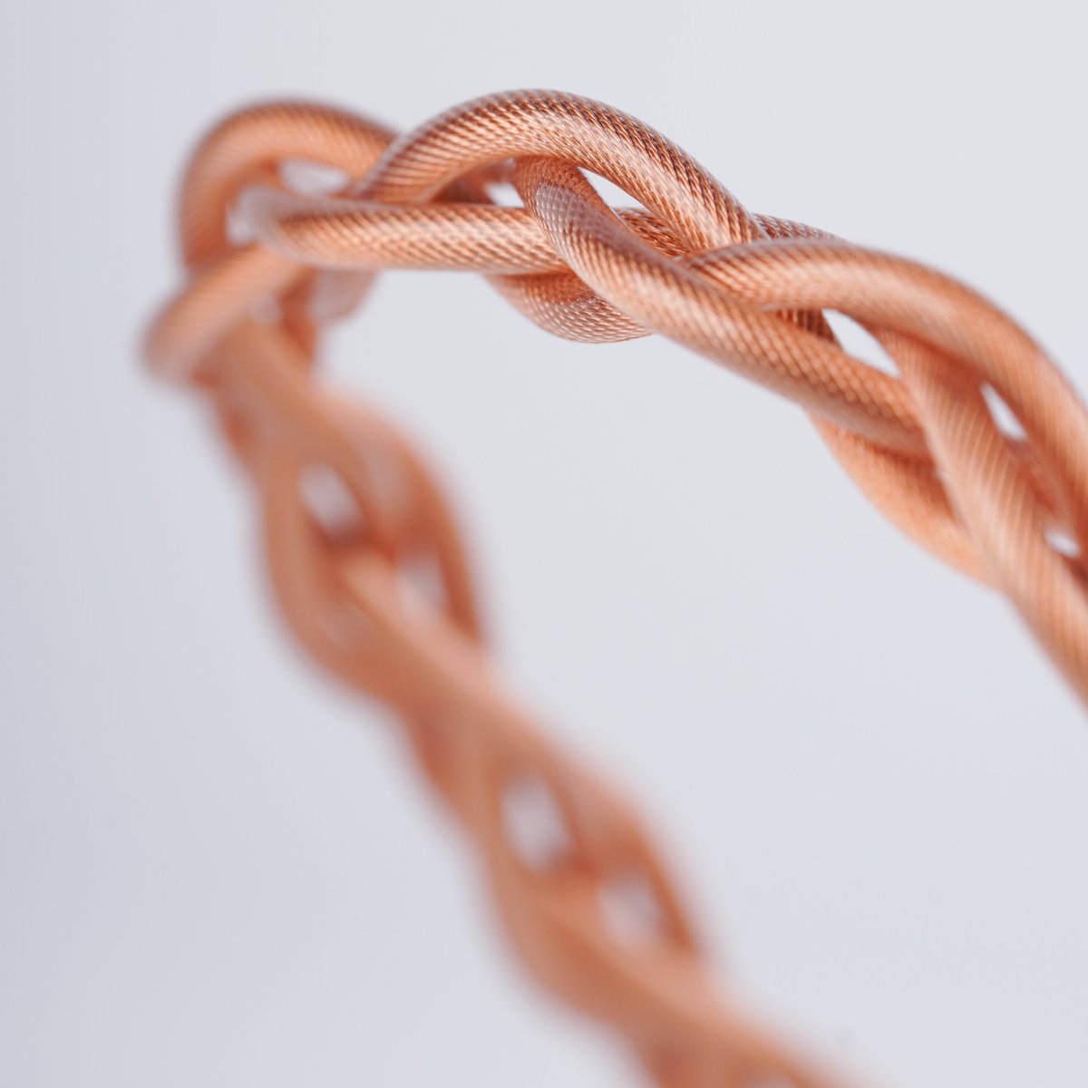 NICEHCK_KR's tweet image. NICEHCK Fall | 18.6AWG 이중 동축 초고순도 단결정 구리 케이블✨

-금도금 OFC 플러그
-금도금 OFC 2Pin 커넥터
-노이즈 억제 성능 우수
-범용성&amp;amp;가성비 뛰어남

지금 장바구니 추가!👇
nicehck.com/products/fall
ko.aliexpress.com/item/100501191…

#강추 #커케 #오디오파일 #추천