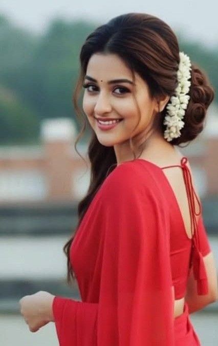 Itzdahliaa's tweet image. Fuel your day with goals and coffee. May your hustle be rewarded and your vibe stay unmatched! ☕🚀

 #MondayMotivation #RiseAndShine #Success