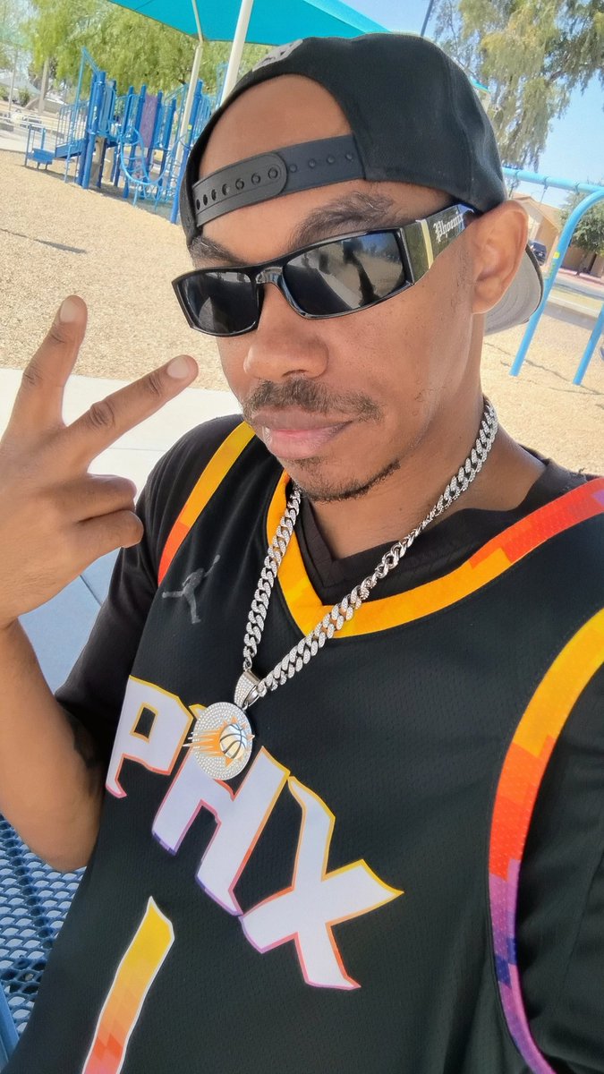 dmoneystr8edge7's tweet image. Protecting Your Peace Isn’t Personal… It’s Essential. I Evolved Beyond The Turmoil, The Insincere Devotion, And The Energy That Doesn’t Replenish Me. If It Drains Me, It Must Be Eliminated. No Explanations Necessary, Just Growth!!

#ProtectYourPeace #SelfRespect #GrowthMindset