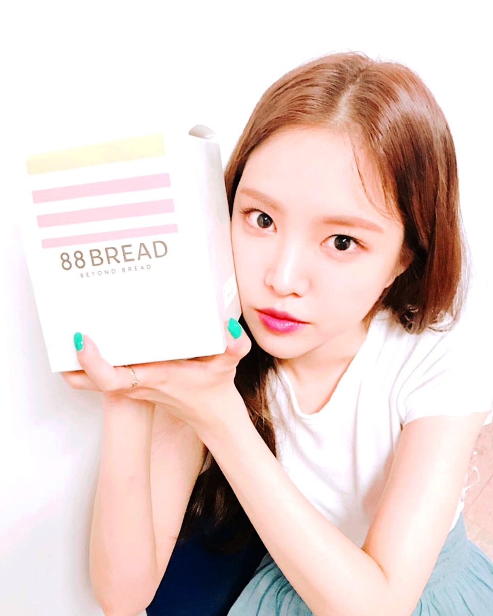 a ⸰ֺ⭑pearl tweet media