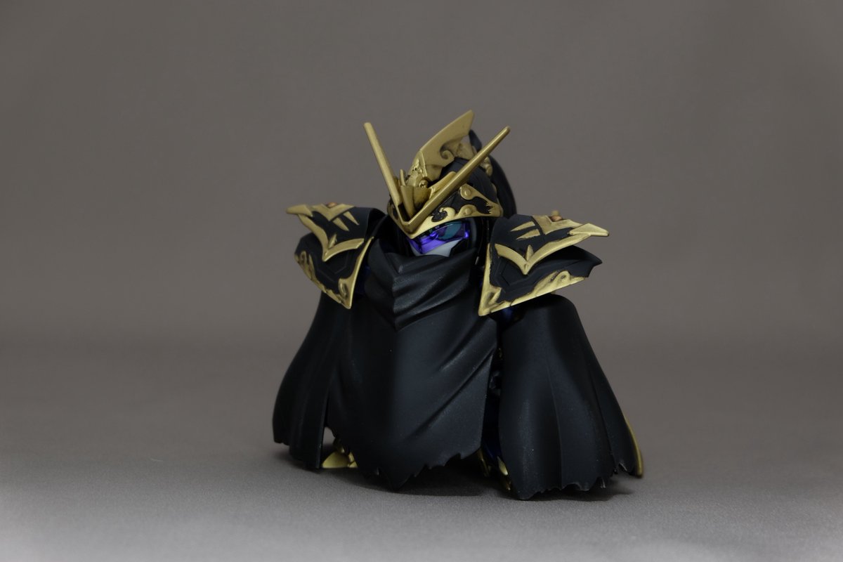 🆕新規キャラ
■ 謎の少年剣士
製作者:青ヒヨコ<a href="/bluechick_100R/">青ヒヨコ</a> 

全身をマントで覆った若い剣士。
重装白金アマルフに保護されるような形でレジスタンスに参加している。
サウザンド・ザンネックに正体を知られているようだがその正体は…？

seesaawiki.jp/seven_arc_knig…

#SDガンダム
#七人の天宮騎士