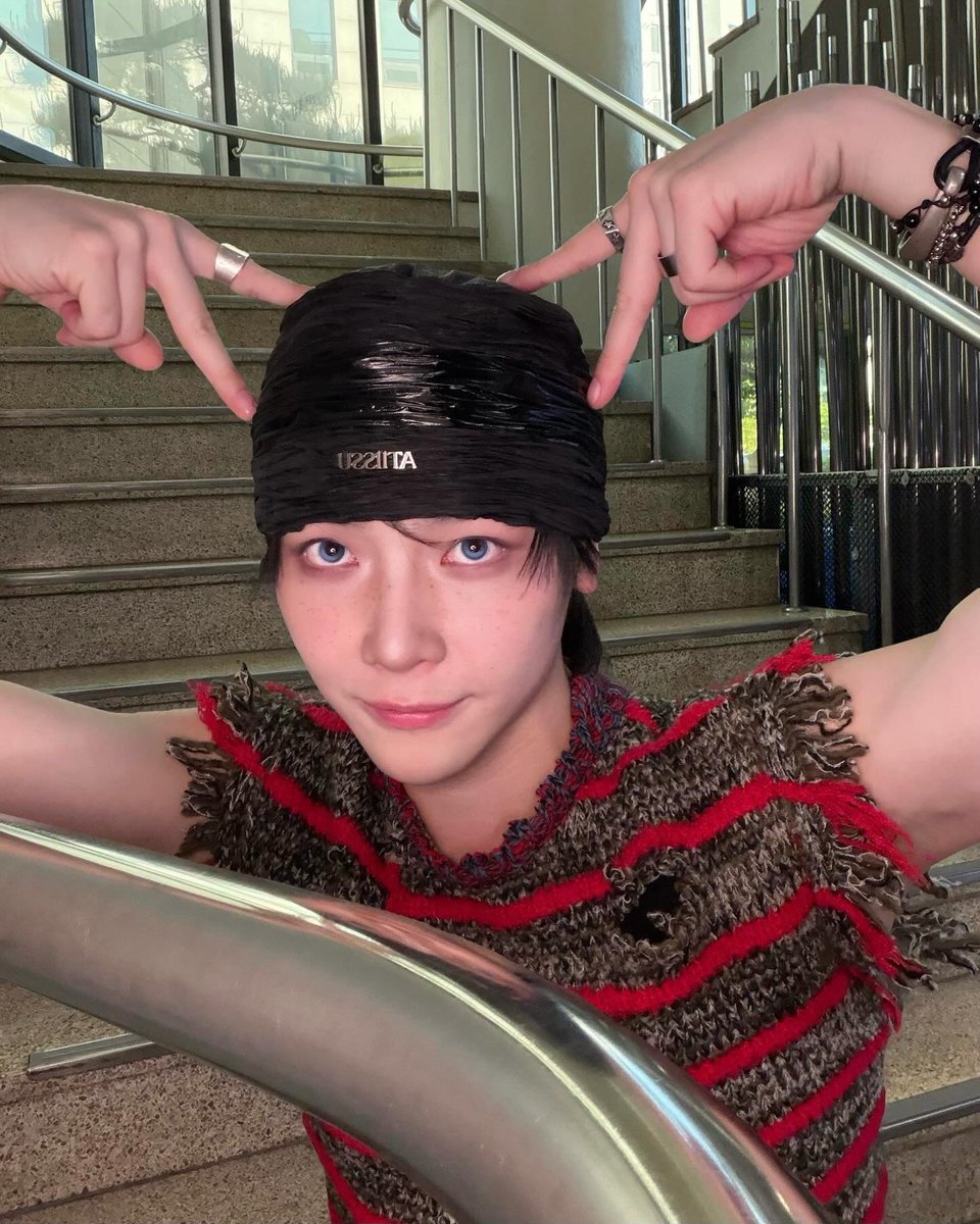 cori ★ tweet media