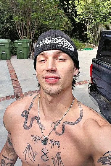 men only♂️solo hombres♂️ tweet media