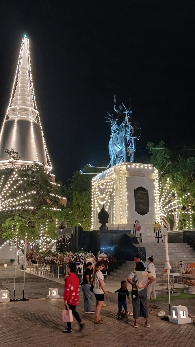 a289464's tweet photo. ตอนนี้ว่างอยุ่นะมีให้นัดบ้างไหม #สุพรรณบุรี https://t.co/zIkWtXGZPX