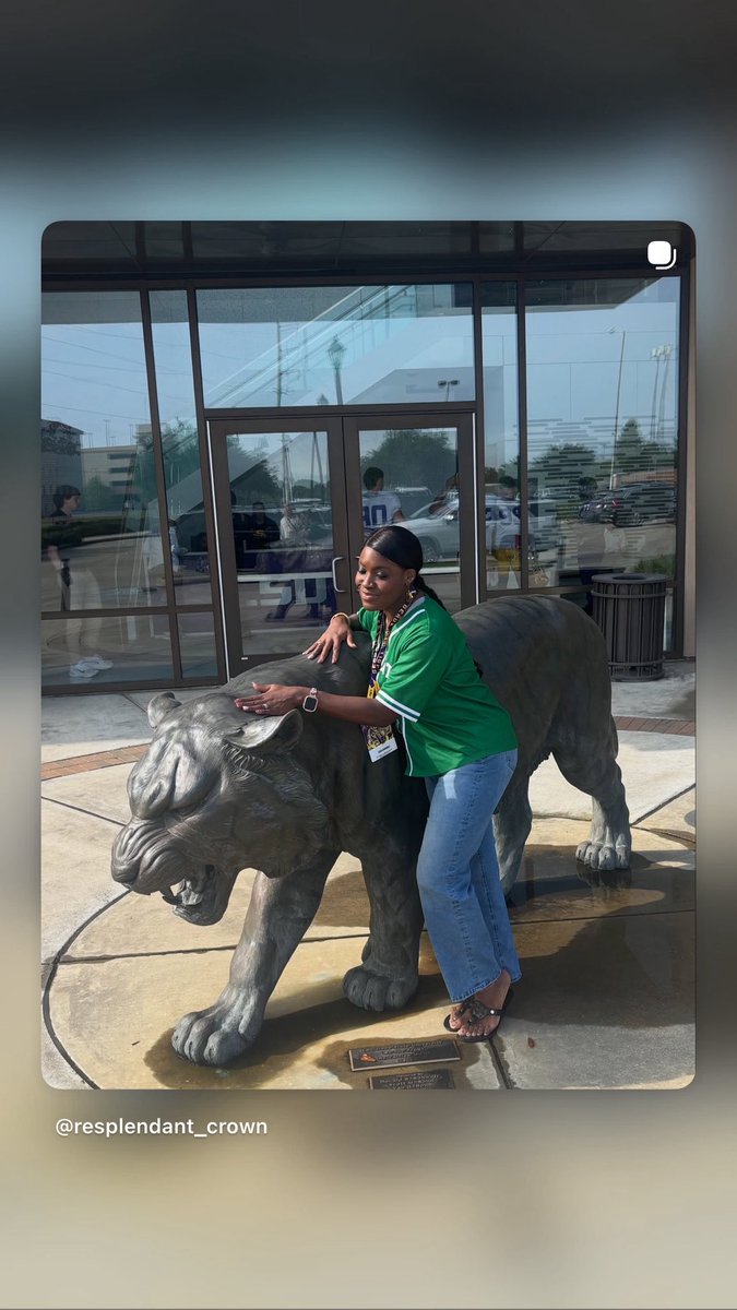 SadesCrown's tweet image. Me and Tony… ion care what y’all say. #LSU