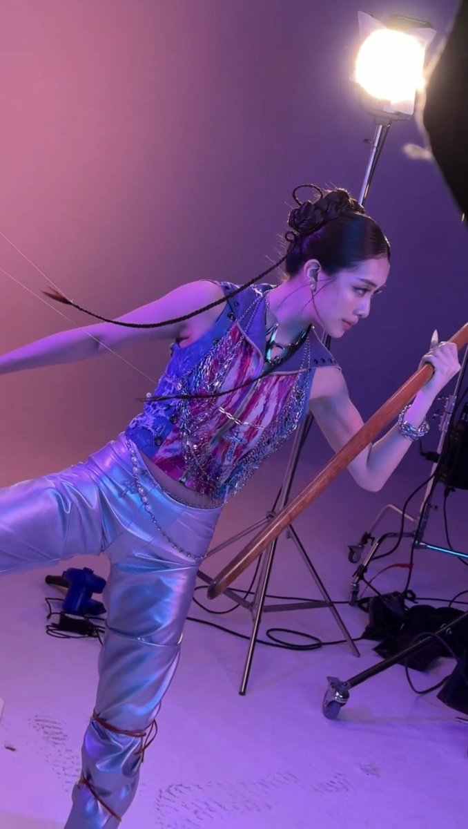 ➵ F i n e s t ☾ tweet media