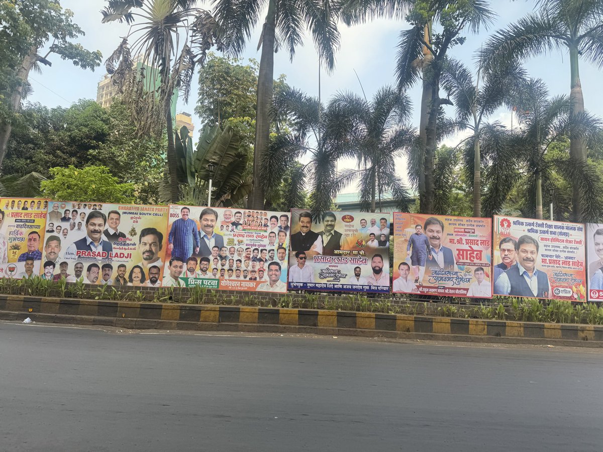 MeMumbaikar_13's tweet image. Illegal banners all across Sion Circle by ruling party MLA — not just ugly but unsafe too. What happened to Swachh Bharat Abhiyan? Total mess on ground reality @PMOIndia . Will @mybmc @AshwiniBhide take any action or just ignore this? #Mumbai #CleanCity @mumbaimatterz @zoru75 @