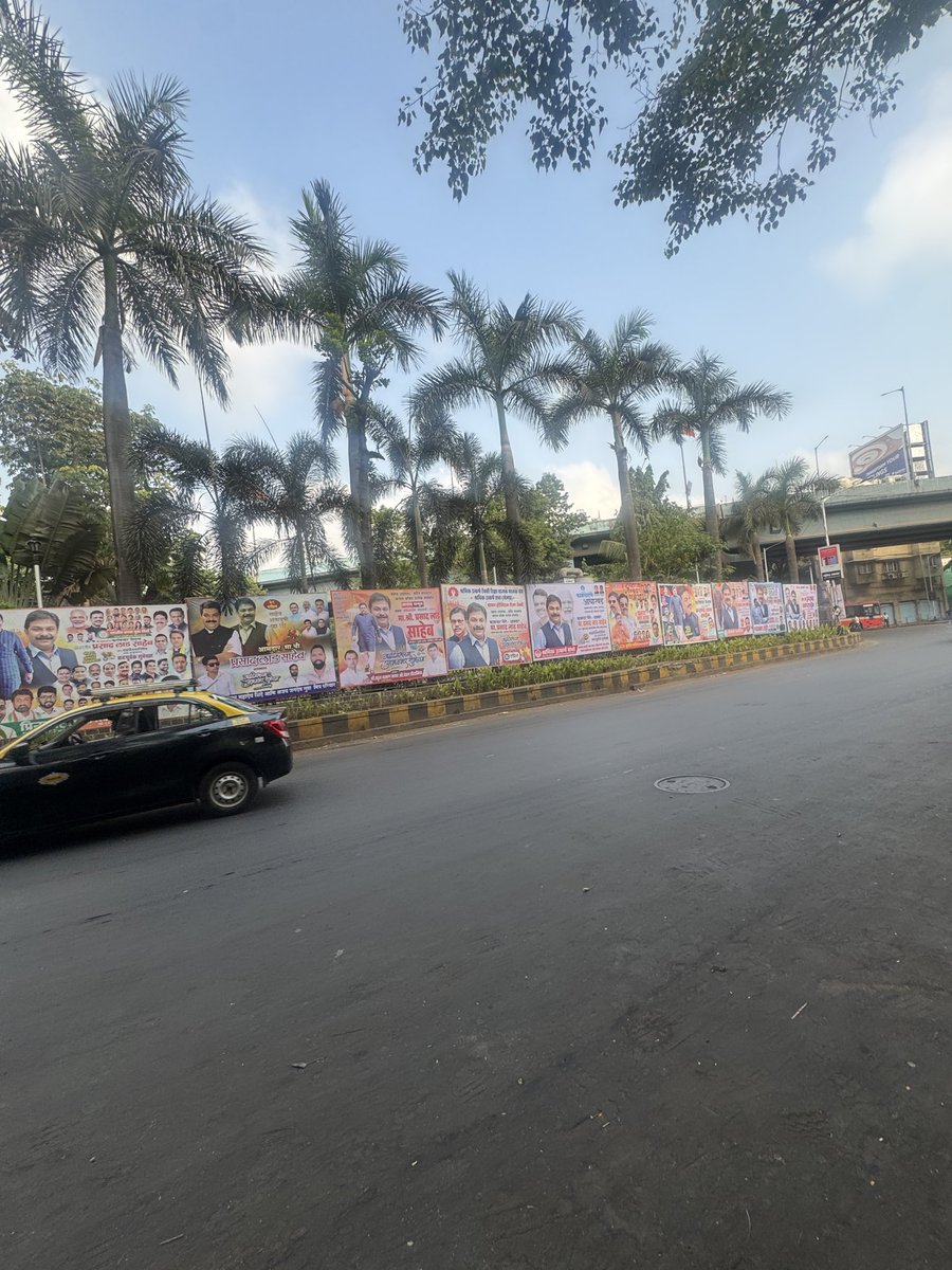 MeMumbaikar_13's tweet image. Illegal banners all across Sion Circle by ruling party MLA — not just ugly but unsafe too. What happened to Swachh Bharat Abhiyan? Total mess on ground reality @PMOIndia . Will @mybmc @AshwiniBhide take any action or just ignore this? #Mumbai #CleanCity @mumbaimatterz @zoru75 @
