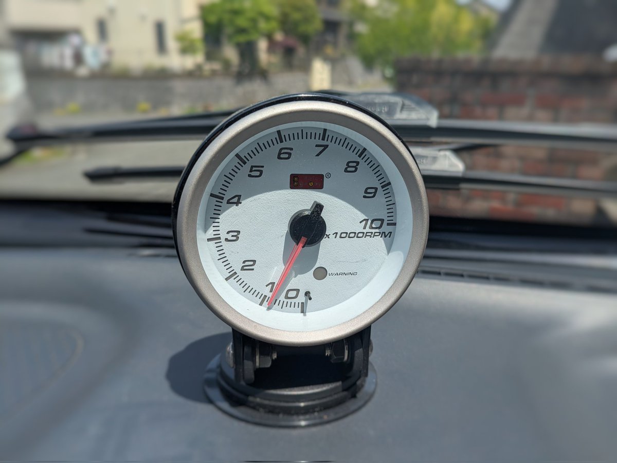 snow@ZD8 tweet media