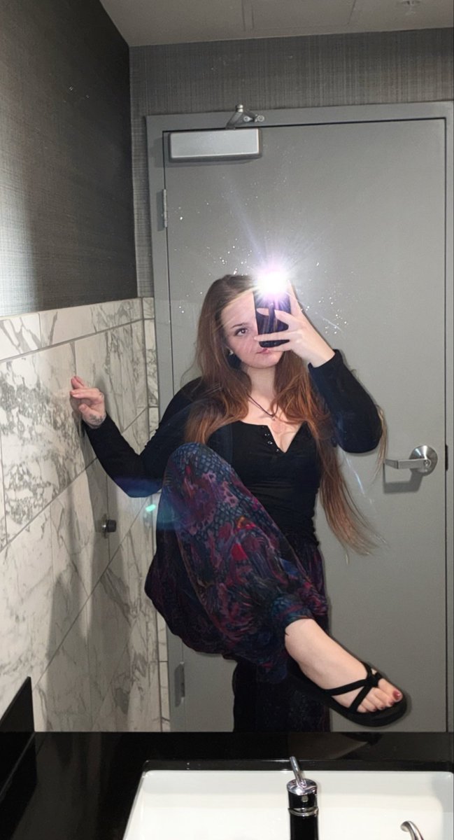 Goddess Emery tweet media