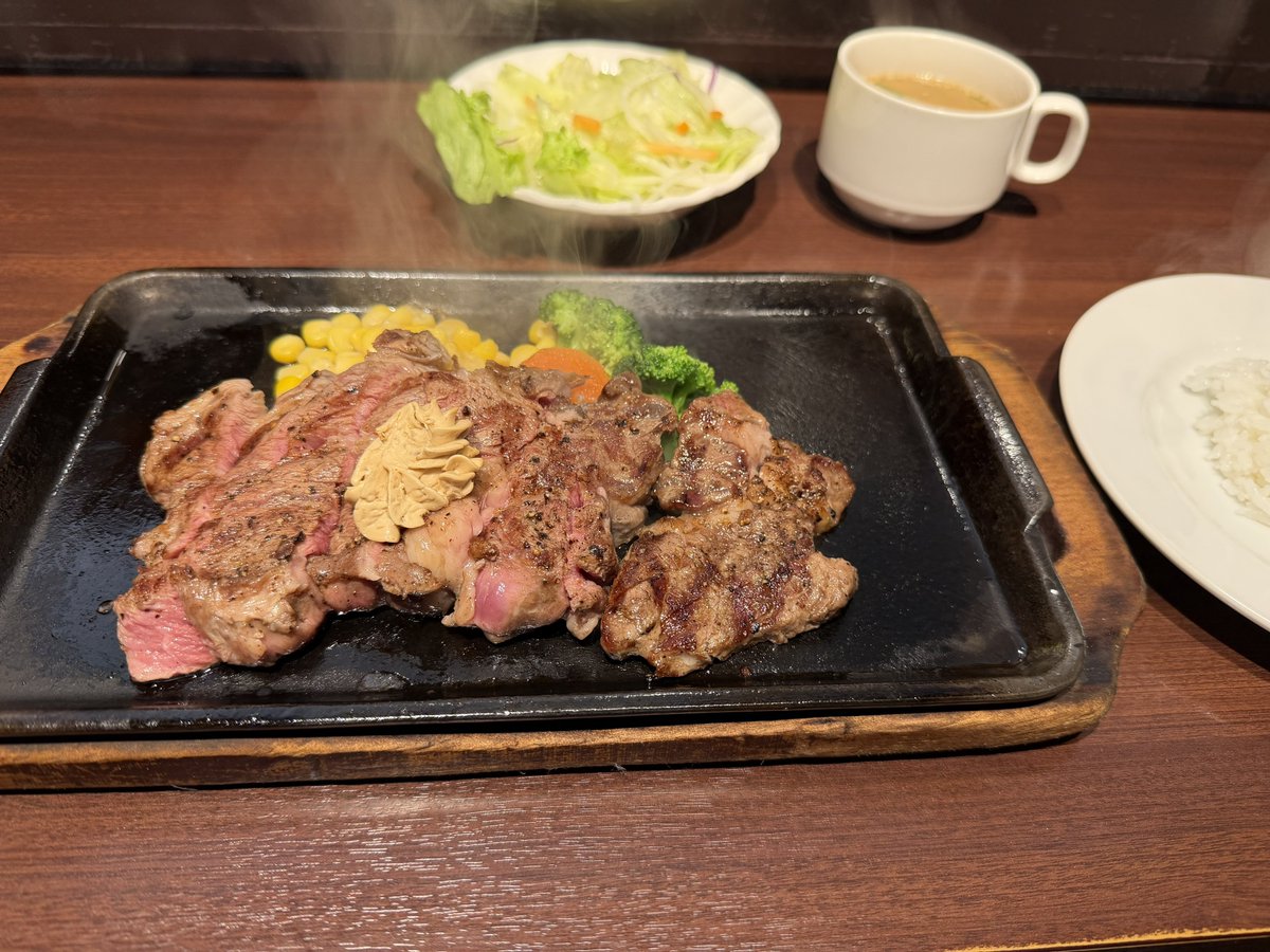 ミタフ tweet media