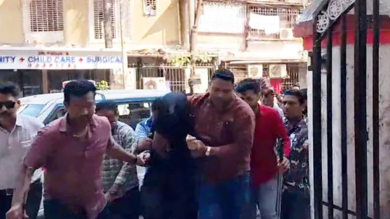 NDTVMarathi's tweet image. Mira Road Shocker: मीरा रोड प्रकरणाचं धक्कादायक वास्तव उघड, आरोपीकडे आढळले ISISशी संबंधित साहित्य, कलमा न वाचल्याने चाकूहल्ला?
Link: marathi.ndtv.com/crime/mira-roa…
#miraroad #mumbai #ndtvmarathi